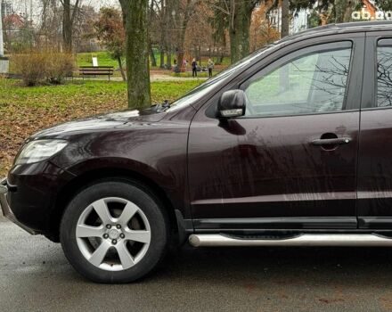 Красный Хендай Санта Фе, объемом двигателя 2.2 л и пробегом 331 тыс. км за 10490 $, фото 6 на Automoto.ua