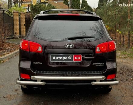 Красный Хендай Санта Фе, объемом двигателя 2.2 л и пробегом 331 тыс. км за 10490 $, фото 10 на Automoto.ua