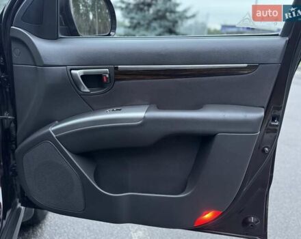 Червоний Хендай Санта Фе, об'ємом двигуна 2.2 л та пробігом 168 тис. км за 12800 $, фото 59 на Automoto.ua