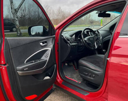 Красный Хендай Санта Фе, объемом двигателя 2.2 л и пробегом 170 тыс. км за 16000 $, фото 4 на Automoto.ua