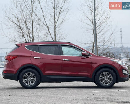 Червоний Хендай Санта Фе, об'ємом двигуна 2.4 л та пробігом 241 тис. км за 11800 $, фото 3 на Automoto.ua