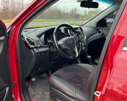 Красный Хендай Санта Фе, объемом двигателя 2.2 л и пробегом 170 тыс. км за 16000 $, фото 1 на Automoto.ua