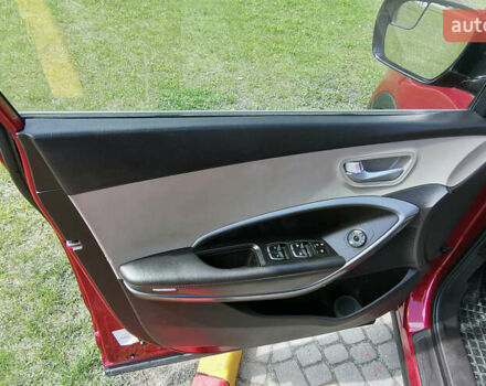 Красный Хендай Санта Фе, объемом двигателя 2.4 л и пробегом 95 тыс. км за 14999 $, фото 18 на Automoto.ua