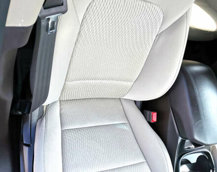 Красный Хендай Санта Фе, объемом двигателя 2.4 л и пробегом 95 тыс. км за 14999 $, фото 10 на Automoto.ua