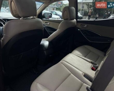 Красный Хендай Санта Фе, объемом двигателя 2 л и пробегом 125 тыс. км за 18800 $, фото 15 на Automoto.ua