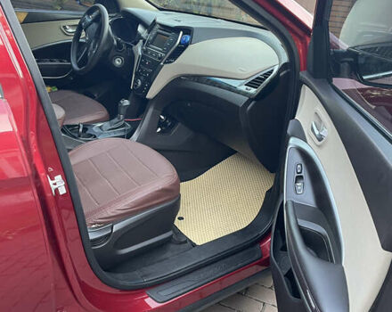 Красный Хендай Санта Фе, объемом двигателя 2.36 л и пробегом 199 тыс. км за 13000 $, фото 7 на Automoto.ua