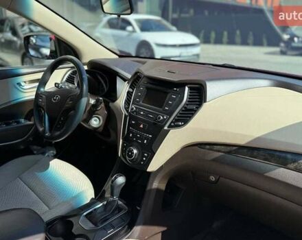 Красный Хендай Санта Фе, объемом двигателя 2.36 л и пробегом 92 тыс. км за 17200 $, фото 16 на Automoto.ua