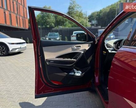 Красный Хендай Санта Фе, объемом двигателя 2.36 л и пробегом 92 тыс. км за 17200 $, фото 6 на Automoto.ua