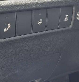 Хендай Санта Фе 2017 в Киеве на Automoto.ua Красный Хендай Санта Фе, объемом двигателя 0 л и пробегом 57 тыс. км за 9700 $, фото 17 на Automoto.ua