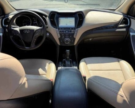 Красный Хендай Санта Фе, объемом двигателя 2 л и пробегом 50 тыс. км за 12500 $, фото 9 на Automoto.ua