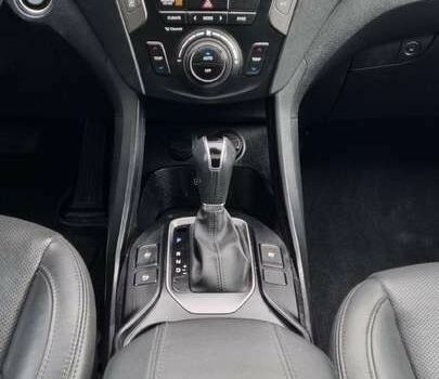 Хендай Санта Фе 2017 в Киеве на Automoto.ua Красный Хендай Санта Фе, объемом двигателя 0 л и пробегом 57 тыс. км за 9700 $, фото 12 на Automoto.ua