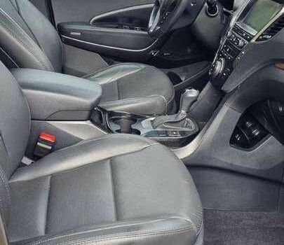 Красный Хендай Санта Фе, объемом двигателя 2 л и пробегом 57 тыс. км за 12500 $, фото 12 на Automoto.ua