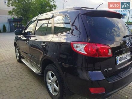 Хендай Санта Фе 2008 в Томашполе на Automoto.ua Красный Хендай Санта Фе, объемом двигателя 2.19 л и пробегом 202 тыс. км за 10800 $, фото 1 на Automoto.ua