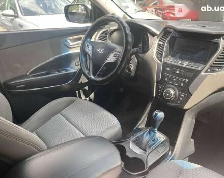 Хендай Санта Фе, объемом двигателя 2.4 л и пробегом 238 тыс. км за 15500 $, фото 6 на Automoto.ua