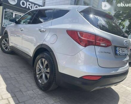 Хендай Санта Фе, объемом двигателя 2.4 л и пробегом 238 тыс. км за 15500 $, фото 3 на Automoto.ua