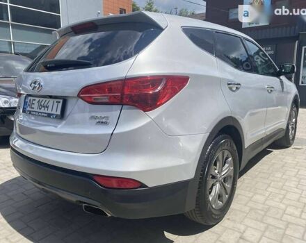 Хендай Санта Фе, объемом двигателя 2.4 л и пробегом 238 тыс. км за 15500 $, фото 2 на Automoto.ua