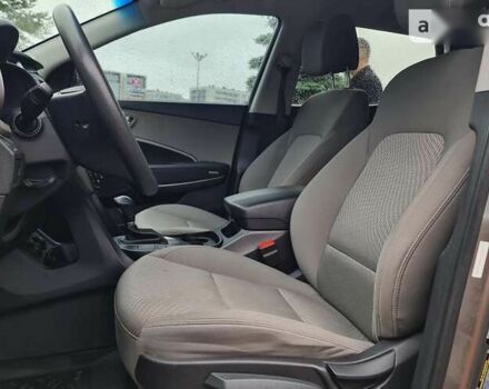 Хендай Санта Фе, об'ємом двигуна 2.4 л та пробігом 168 тис. км за 17790 $, фото 9 на Automoto.ua