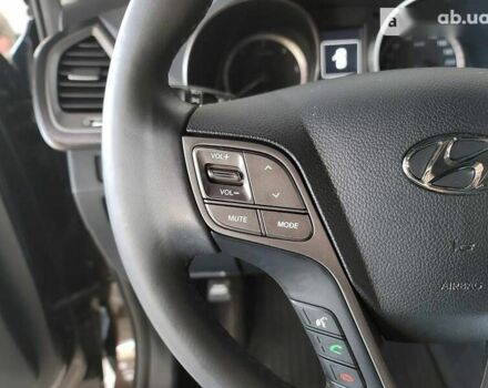 Хендай Санта Фе, об'ємом двигуна 2 л та пробігом 127 тис. км за 24000 $, фото 13 на Automoto.ua