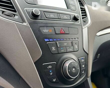 Хендай Санта Фе, объемом двигателя 2.4 л и пробегом 72 тыс. км за 18900 $, фото 12 на Automoto.ua