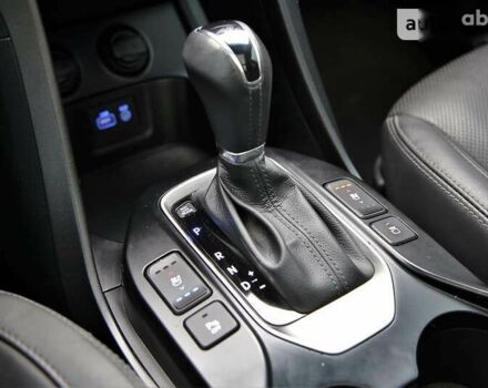 Хендай Санта Фе, объемом двигателя 3.3 л и пробегом 40 тыс. км за 23000 $, фото 20 на Automoto.ua