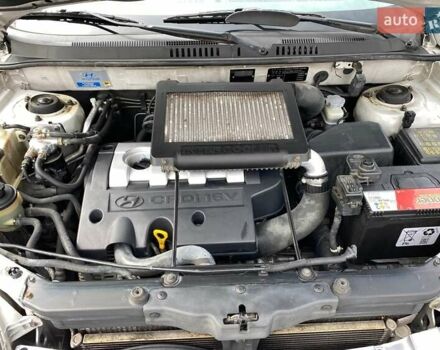 Хендай Санта Фе, об'ємом двигуна 2 л та пробігом 195 тис. км за 3800 $, фото 6 на Automoto.ua