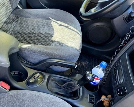 Хендай Санта Фе, объемом двигателя 2 л и пробегом 360 тыс. км за 5200 $, фото 9 на Automoto.ua