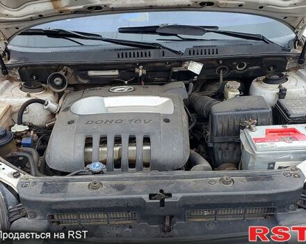 Хендай Санта Фе, объемом двигателя 2 л и пробегом 200 тыс. км за 7650 $, фото 12 на Automoto.ua