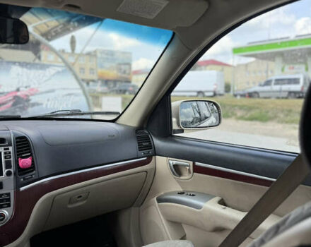 Хендай Санта Фе, объемом двигателя 2.2 л и пробегом 301 тыс. км за 8200 $, фото 13 на Automoto.ua