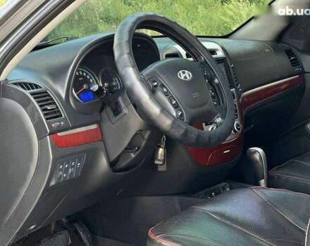 Хендай Санта Фе, объемом двигателя 2.2 л и пробегом 225 тыс. км за 9300 $, фото 12 на Automoto.ua