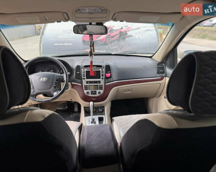 Хендай Санта Фе, объемом двигателя 2.2 л и пробегом 301 тыс. км за 8200 $, фото 11 на Automoto.ua