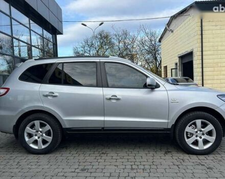 Хендай Санта Фе, объемом двигателя 2.2 л и пробегом 253 тыс. км за 11500 $, фото 7 на Automoto.ua