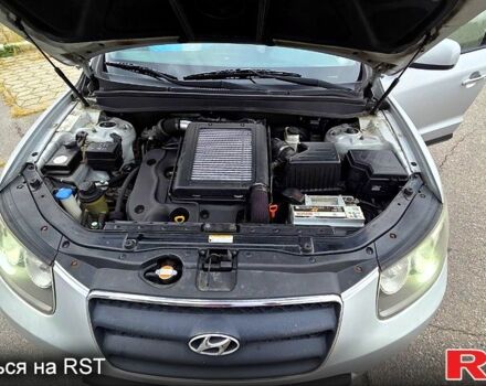 Хендай Санта Фе, объемом двигателя 2.2 л и пробегом 230 тыс. км за 10900 $, фото 4 на Automoto.ua