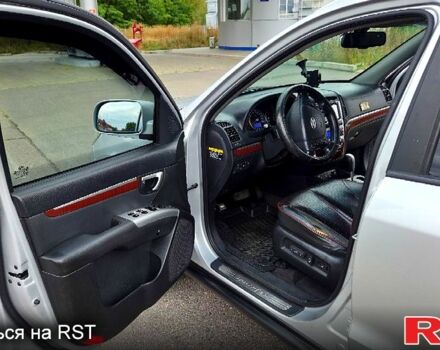 Хендай Санта Фе, объемом двигателя 2.2 л и пробегом 230 тыс. км за 10900 $, фото 10 на Automoto.ua