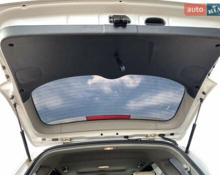 Хендай Санта Фе, объемом двигателя 2.7 л и пробегом 90 тыс. км за 12700 $, фото 27 на Automoto.ua