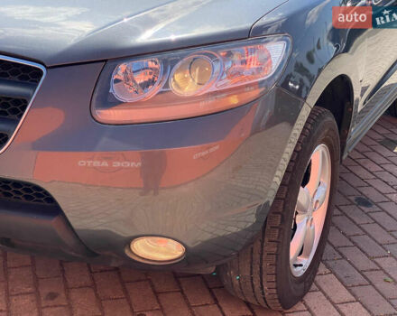 Хендай Санта Фе, объемом двигателя 2.2 л и пробегом 255 тыс. км за 9999 $, фото 6 на Automoto.ua