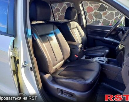 Хендай Санта Фе, объемом двигателя 2.2 л и пробегом 185 тыс. км за 9000 $, фото 6 на Automoto.ua