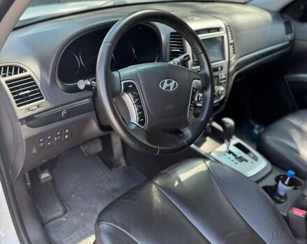 Хендай Санта Фе 2011 в Крыжополе на Automoto.ua Хендай Санта Фе, объемом двигателя 2.2 л и пробегом 215 тыс. км за 15500 $, фото 14 на Automoto.ua