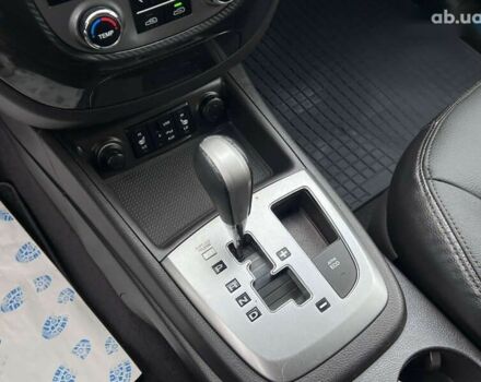 Хендай Санта Фе, объемом двигателя 2 л и пробегом 214 тыс. км за 13490 $, фото 23 на Automoto.ua