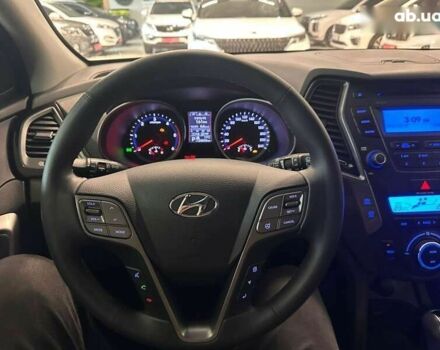 Хендай Санта Фе, объемом двигателя 2 л и пробегом 124 тыс. км за 16500 $, фото 12 на Automoto.ua