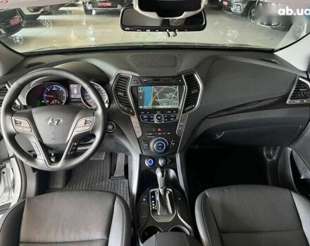 Хендай Санта Фе, объемом двигателя 2 л и пробегом 171 тыс. км за 16500 $, фото 16 на Automoto.ua