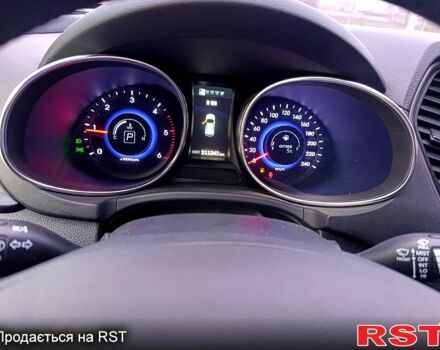 Хендай Санта Фе, об'ємом двигуна 2 л та пробігом 211 тис. км за 17200 $, фото 3 на Automoto.ua