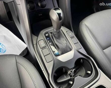 Хендай Санта Фе, объемом двигателя 2 л и пробегом 170 тыс. км за 18500 $, фото 16 на Automoto.ua