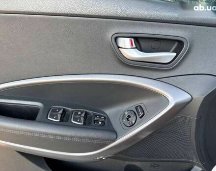 Хендай Санта Фе, объемом двигателя 2 л и пробегом 218 тыс. км за 17800 $, фото 8 на Automoto.ua