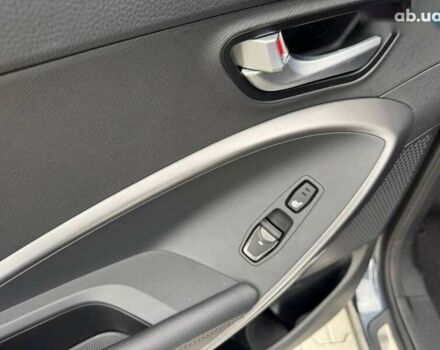 Хендай Санта Фе, объемом двигателя 2 л и пробегом 170 тыс. км за 18500 $, фото 22 на Automoto.ua