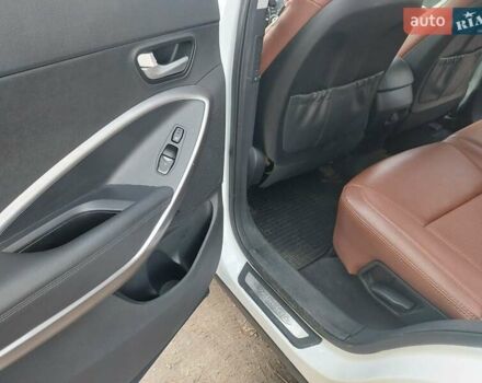 Хендай Санта Фе, об'ємом двигуна 2 л та пробігом 137 тис. км за 15500 $, фото 9 на Automoto.ua