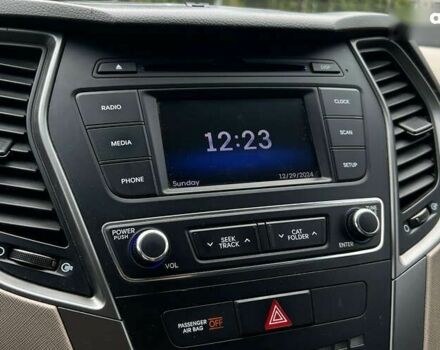 Хендай Санта Фе, объемом двигателя 2.4 л и пробегом 190 тыс. км за 16300 $, фото 10 на Automoto.ua