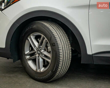 Хендай Санта Фе, объемом двигателя 2.4 л и пробегом 213 тыс. км за 14181 $, фото 7 на Automoto.ua