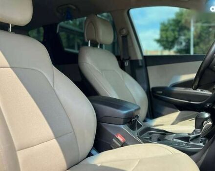 Хендай Санта Фе, объемом двигателя 2.4 л и пробегом 165 тыс. км за 16000 $, фото 20 на Automoto.ua