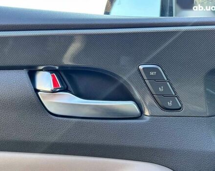 Хендай Санта Фе, объемом двигателя 0 л и пробегом 52 тыс. км за 38500 $, фото 15 на Automoto.ua