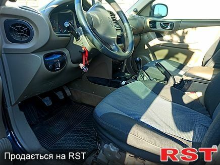 Хендай Санта Фе, об'ємом двигуна 2 л та пробігом 282 тис. км за 6200 $, фото 2 на Automoto.ua